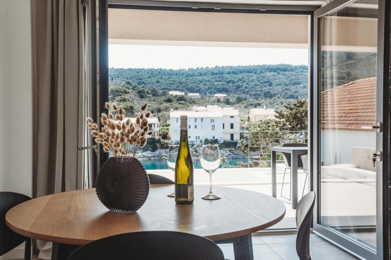 Sol Luxury Residence Near The Beach With Shared Heated Pool Božava Exterior foto