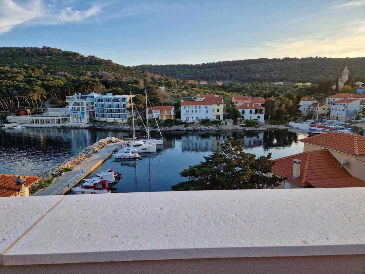 Sol Luxury Residence Near The Beach With Shared Heated Pool Božava Exterior foto