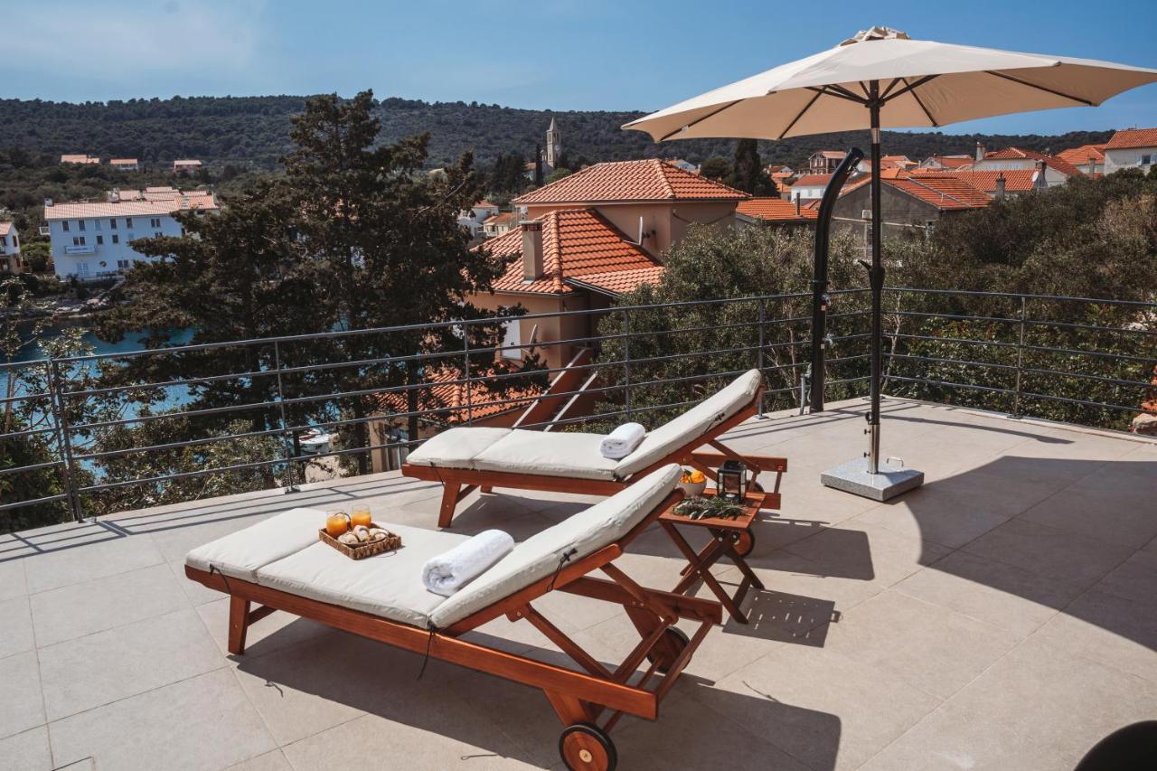 Sol Luxury Residence Near The Beach With Shared Heated Pool Božava Exterior foto