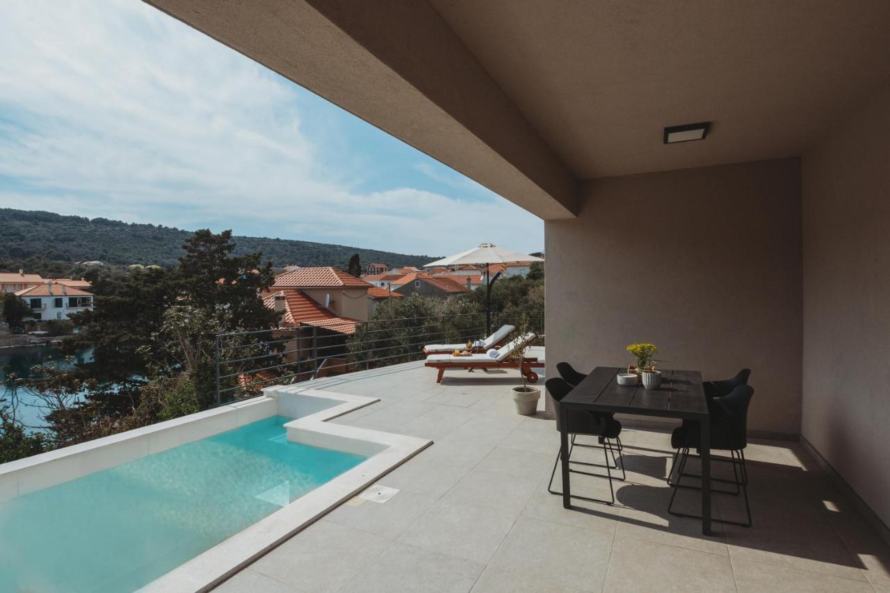 Sol Luxury Residence Near The Beach With Shared Heated Pool Božava Exterior foto