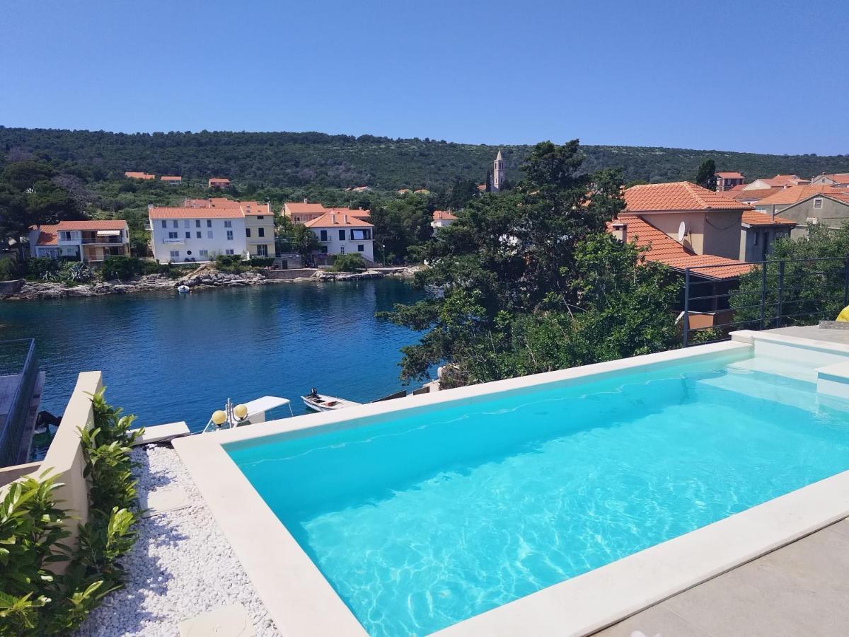 Sol Luxury Residence Near The Beach With Shared Heated Pool Božava Exterior foto