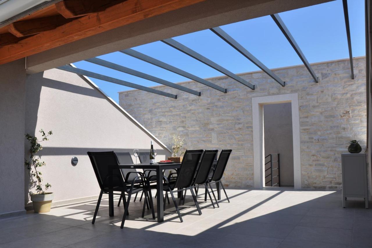 Sol Luxury Residence Near The Beach With Shared Heated Pool Božava Exterior foto